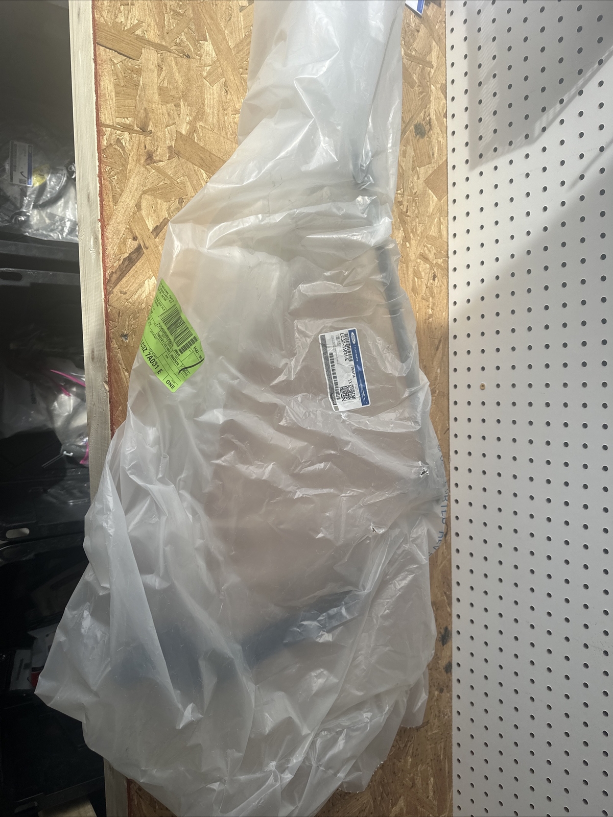 Genuine Ford Cooler Pipe LC3Z-7A031-E - Image 3