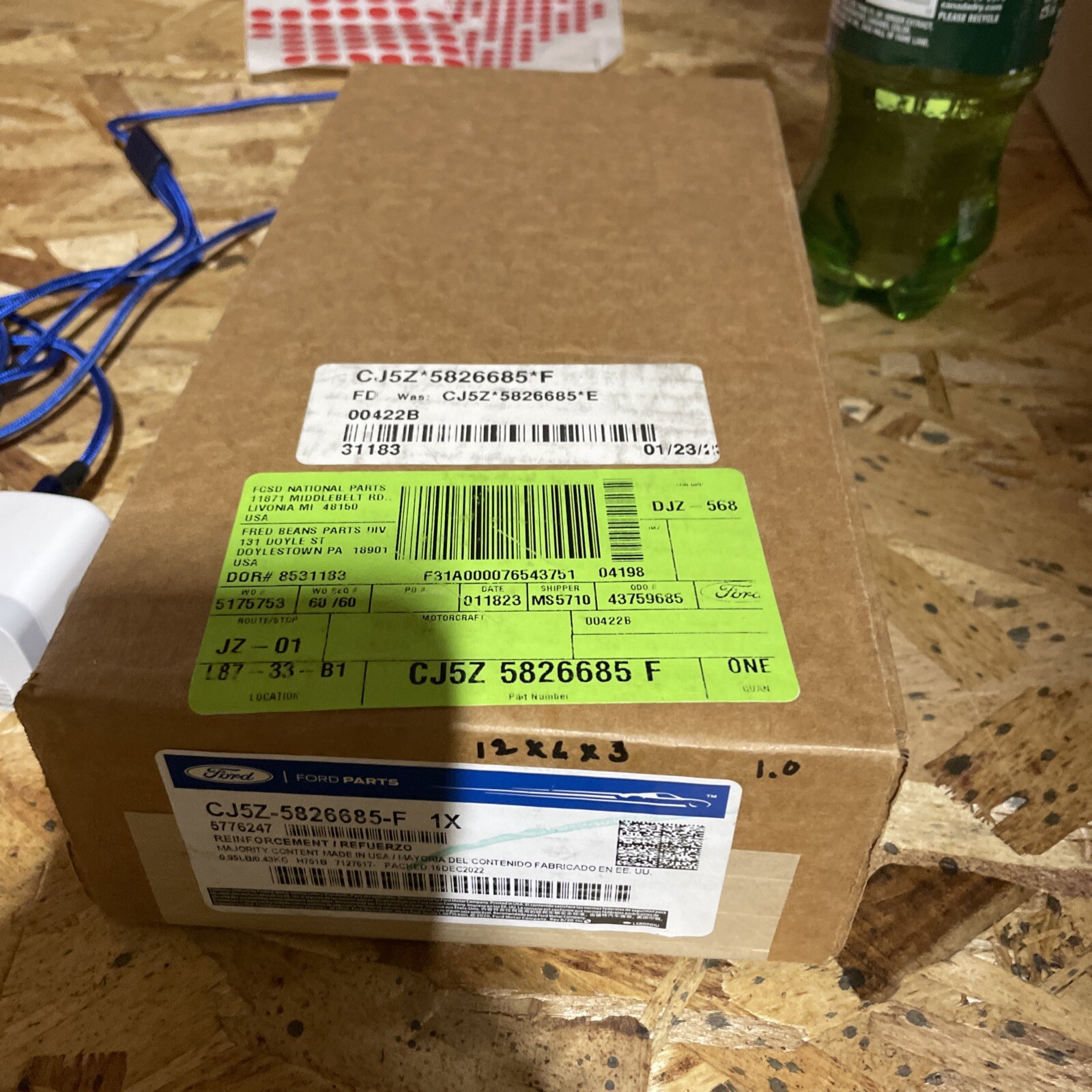 Genuine Ford Reinforcement CJ5Z-5826685-F - Image 3