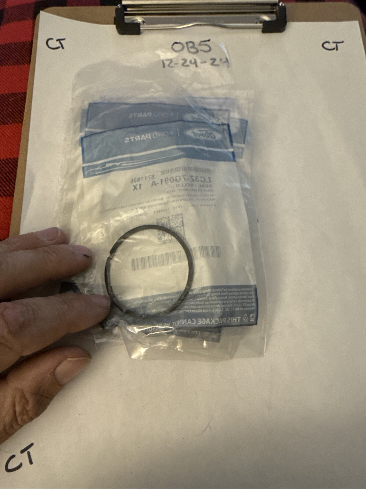 Genuine Ford Seal LC3Z-7G091-A - Image 3