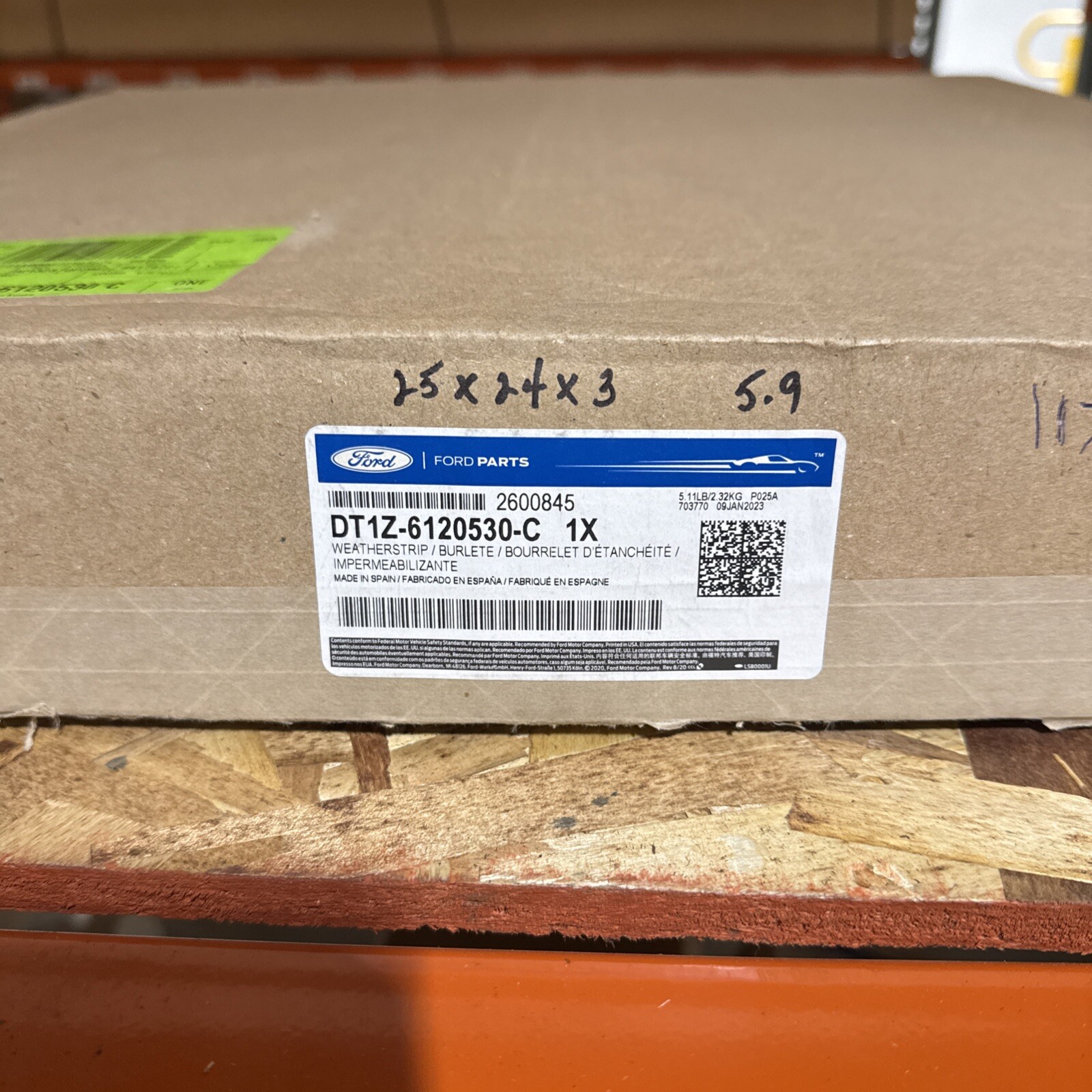 Genuine Ford Weatherstrip DT1Z-6120530-C - Image 3