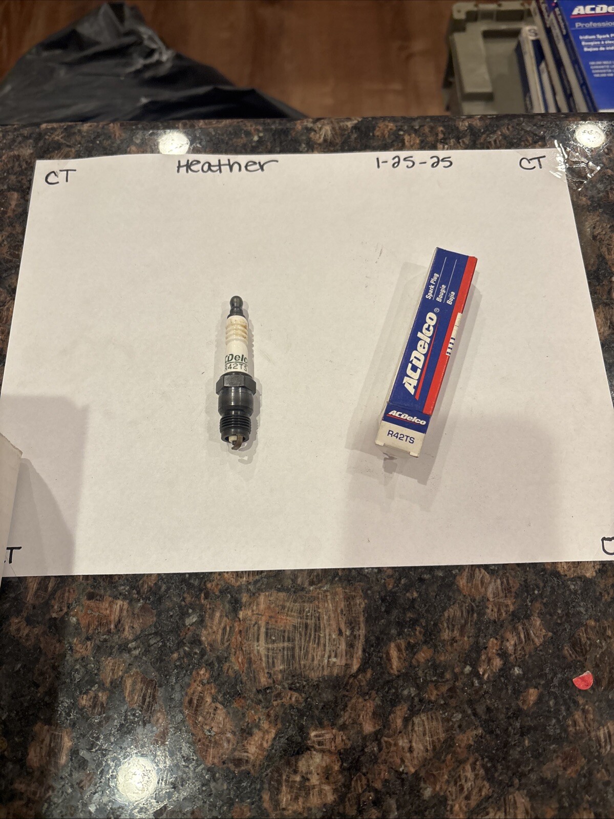 Genuine GM ACDelco Spark Plug R42TS NEW OLD STOCK - Image 3