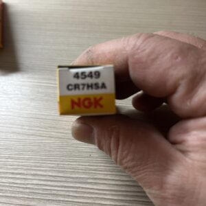 Genuine NGK 4549 Nickel Spark Plug CR7HSA Threaded Tip