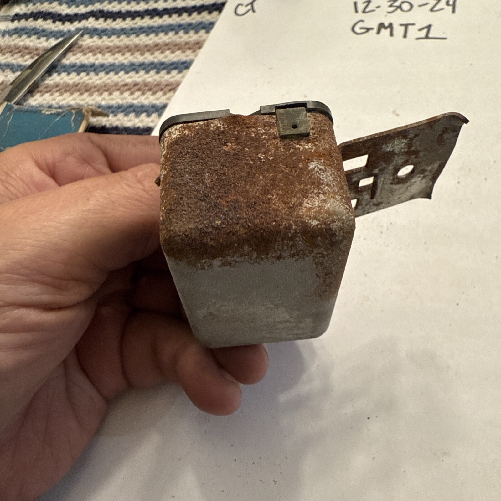 Gm Relay Assembly 1700379 Rusty Nos OEM Part Not Used But Rusty From Sitting - Image 8
