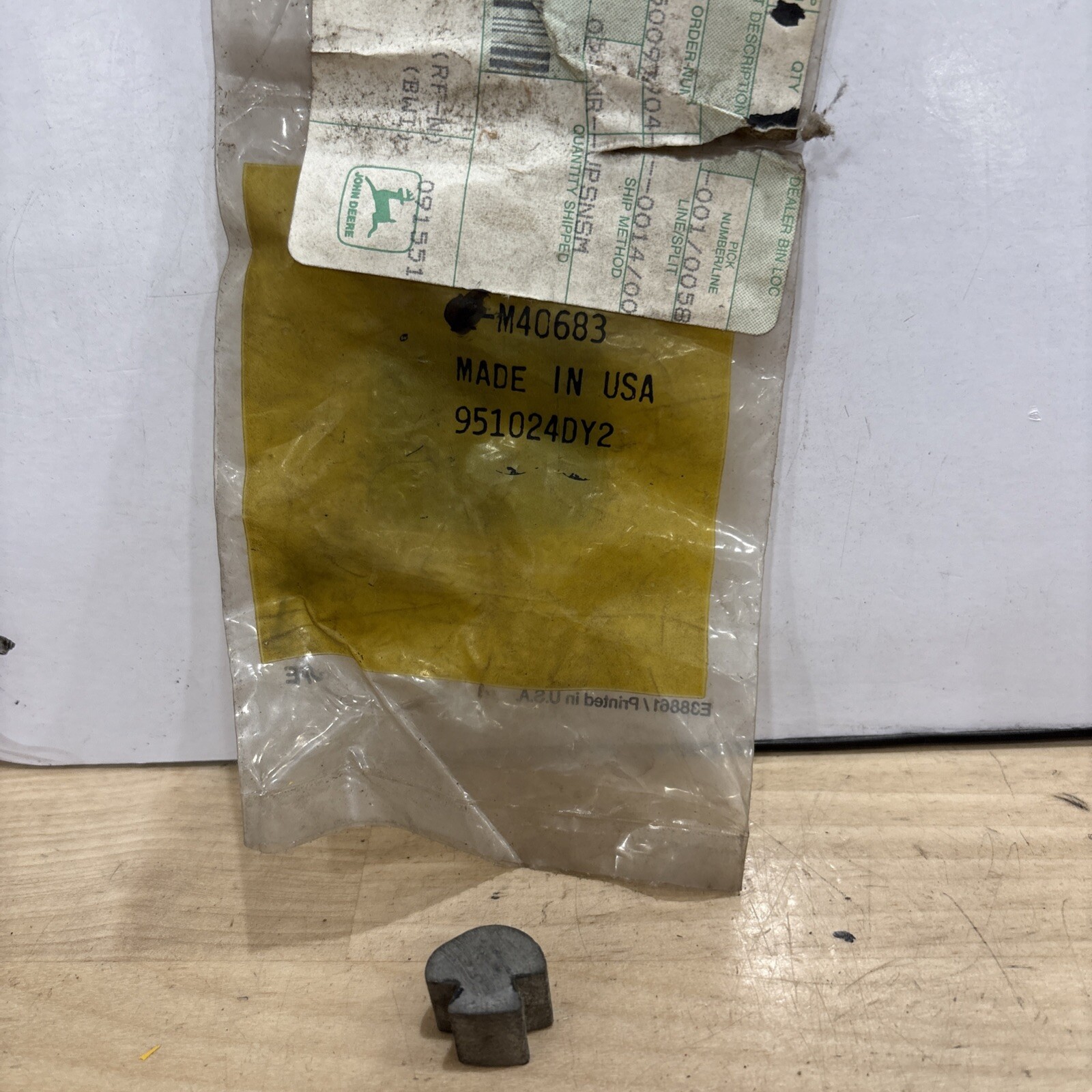 John Deere Stop M40683 - Image 3