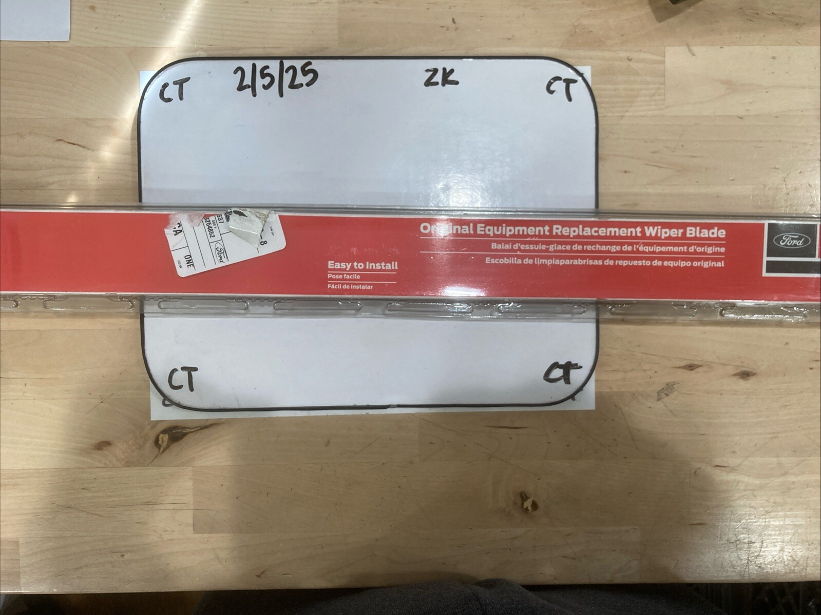 Motorcraft Windshield Wiper WW-2424