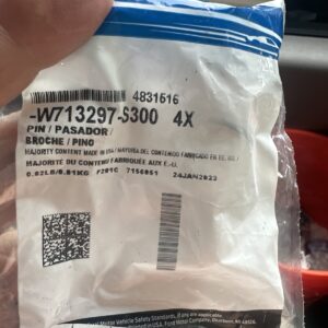 NEW OEM FORD PART W713297S300 PIN (4) Clips