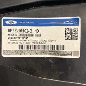 NEW OEM Ford Front Right Fender Liner Splash Shield 6E5Z16102B