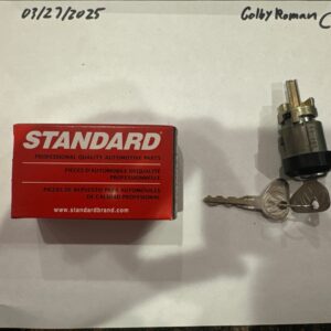 NOS 71-79 VOLKSWAGEN BEETLE TRANSPORTER 71-74 GHIA IGNITION LOCK CYLINDER & KEYS