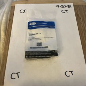 NOS New FORD OEM W705495-S900 Studs  (4 pcs)