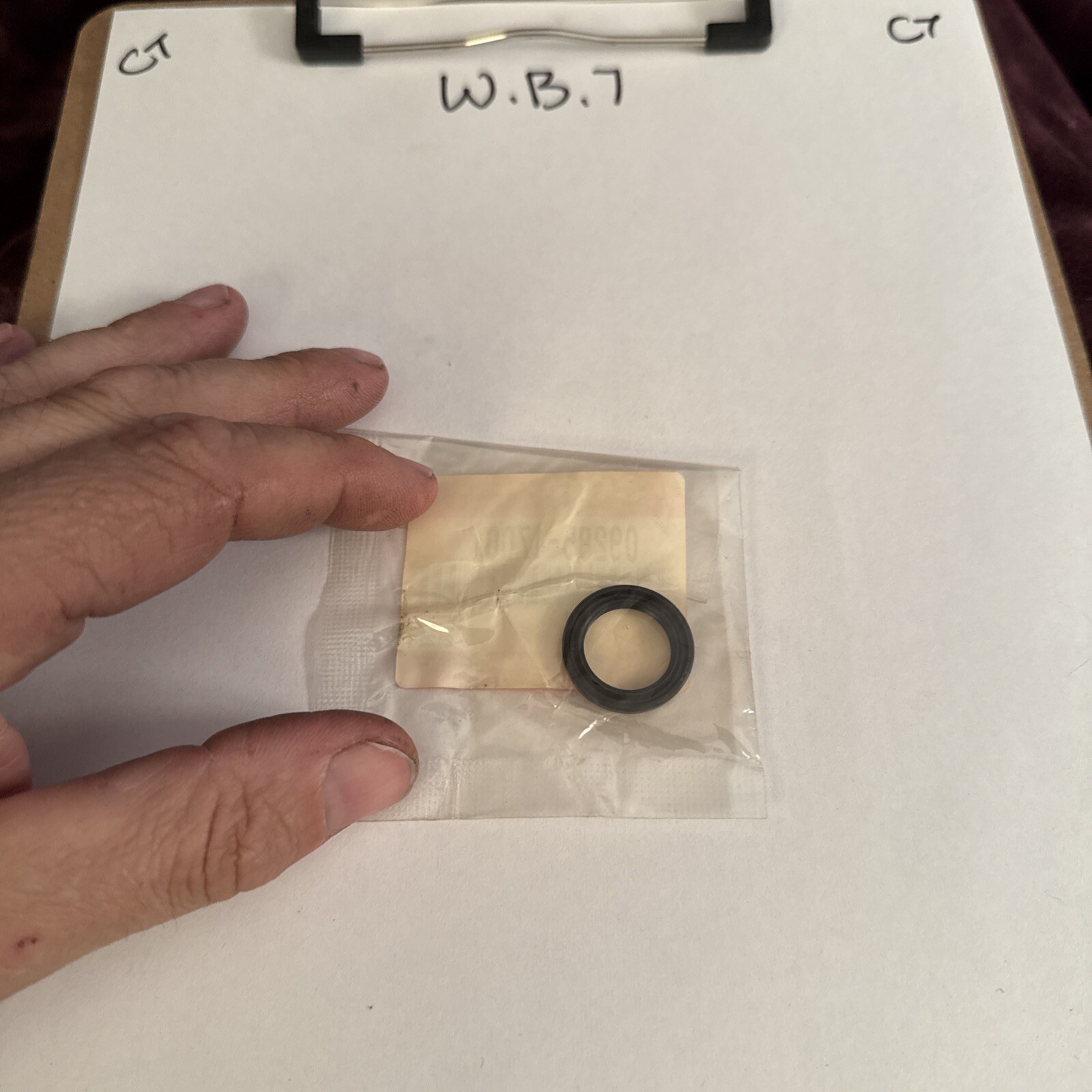 ***NOS SUZUKI 54841-04600 09285-17001 - Image 3