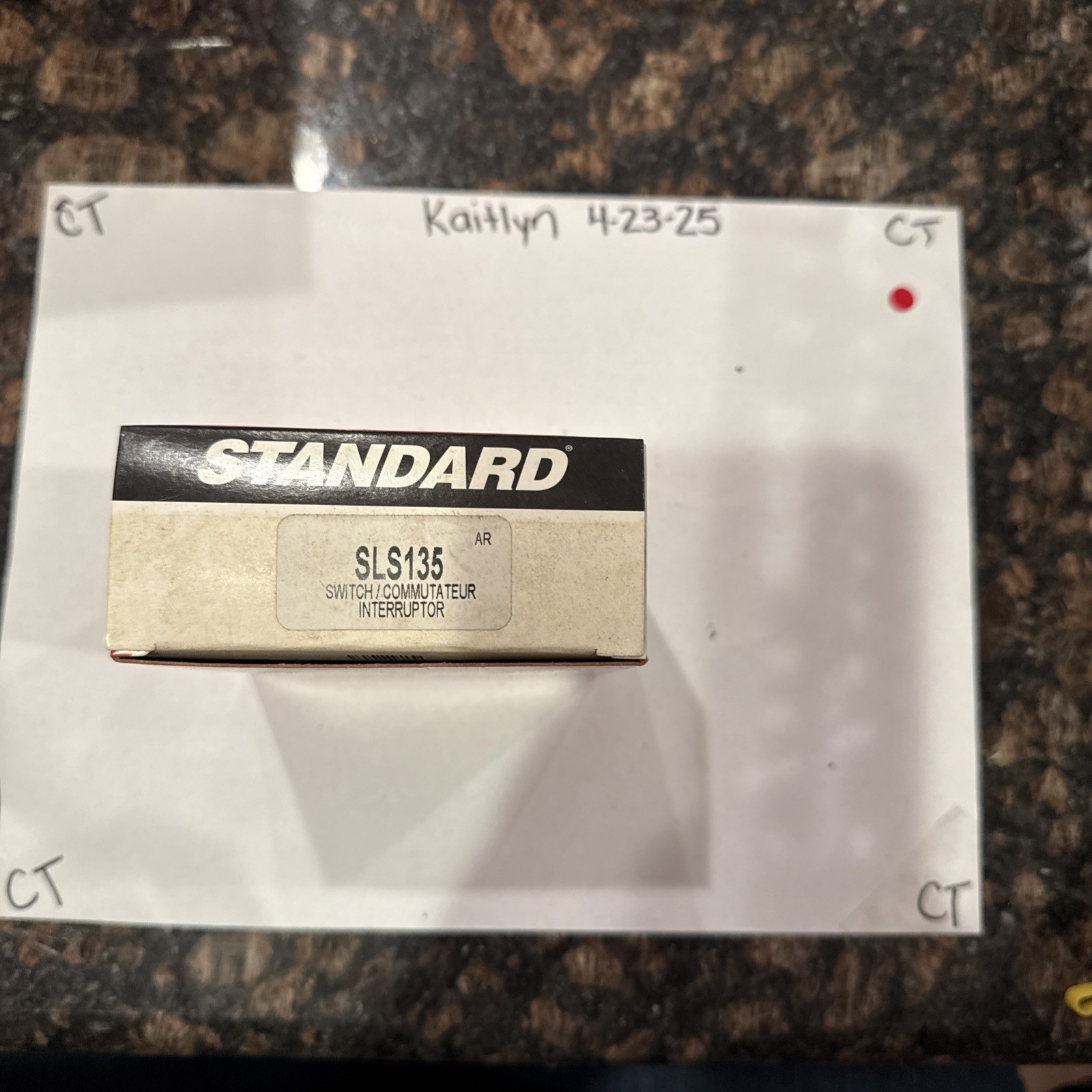 NOS Standard Motor Products Brake Light Switch. Part SLS135. See pic. - Image 3