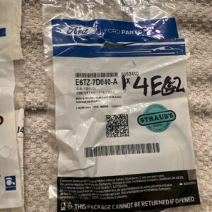 New OEM Ford E6TZ-7D040-A Servo Cover Seal NOS