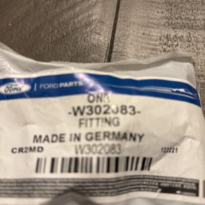 OEM NEW 04-15 Ford F650 F750 Diesel Fuel Line Hose Outlet 90 Deg Connector Elbow