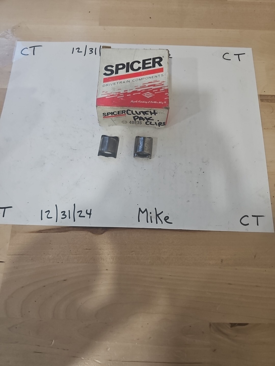 SPICER CLUTCH PACK TAB GUIDE CLIP CHRYSLER 9.25" & DANA 44 (1 Box Of 2)