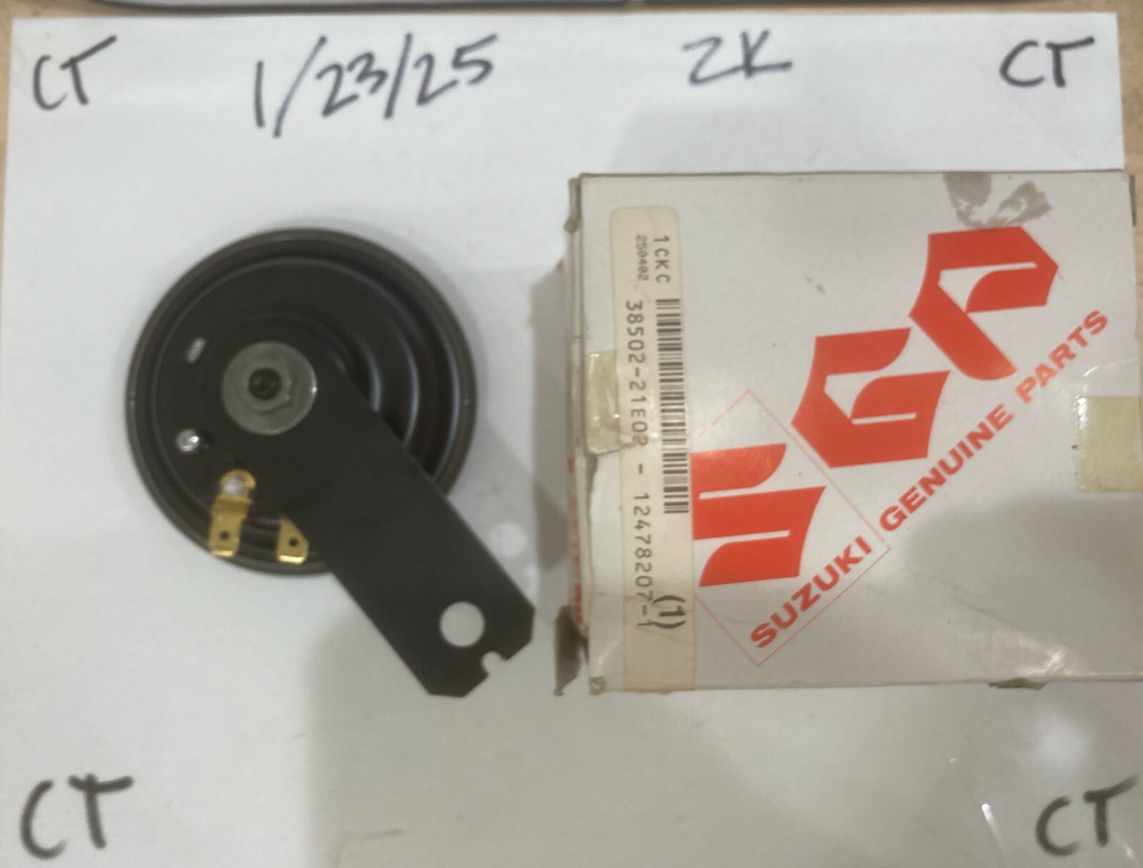 SUZUKI GSF600 NEW HORN π 38502-21E02 (GSF1200)