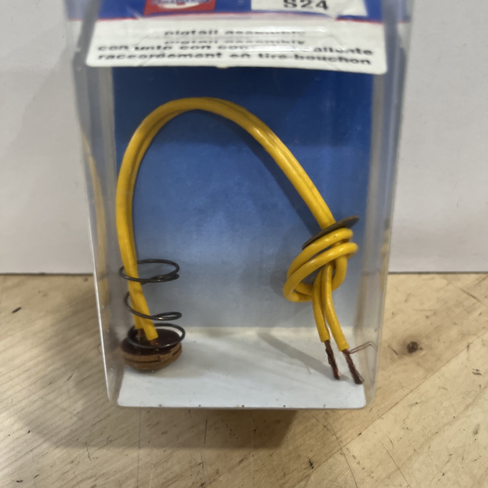 Standard Ignition S-24 Multi Function Socket (YELLOW) - Image 3