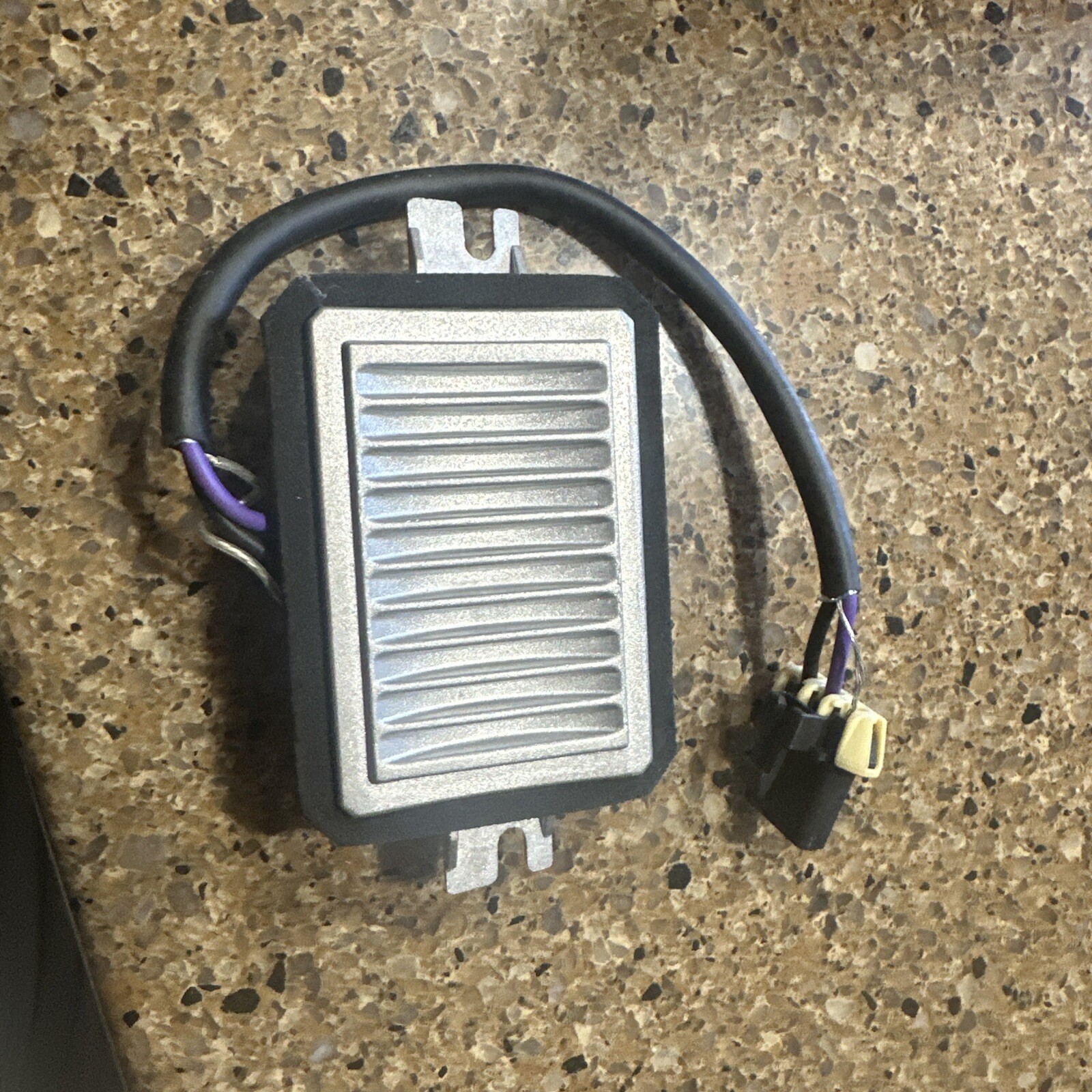 Standard Motor Products RU536 Blower Motor Resistor - Image 3