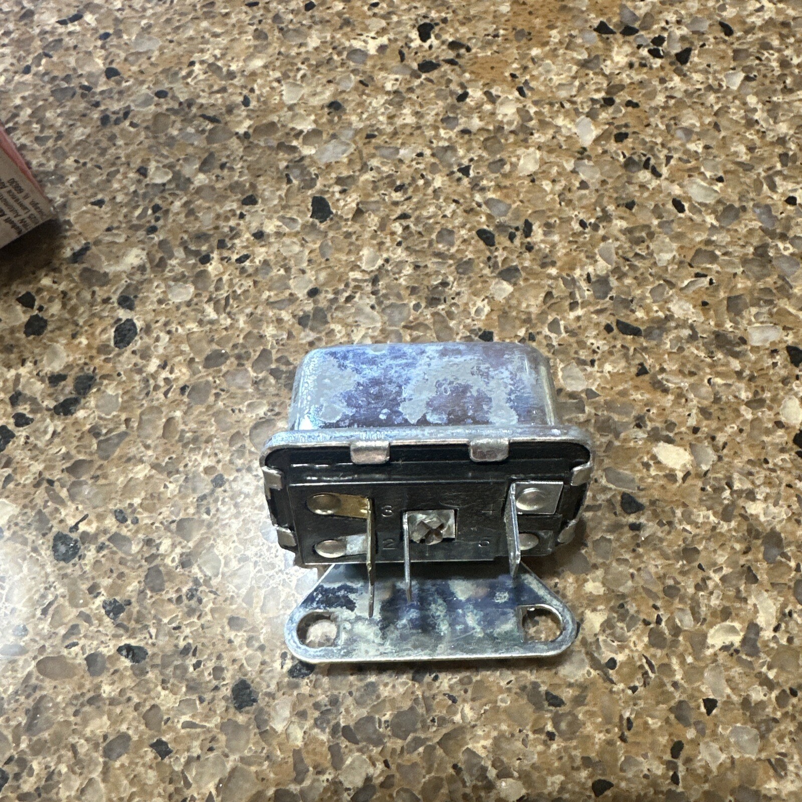 Standard Motor Products RY-8 A/C Auto Temperature Control Relay - Image 3