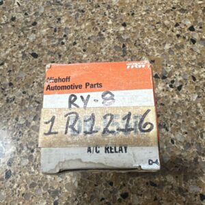 Standard Motor Products RY-8 A/C Auto Temperature Control Relay