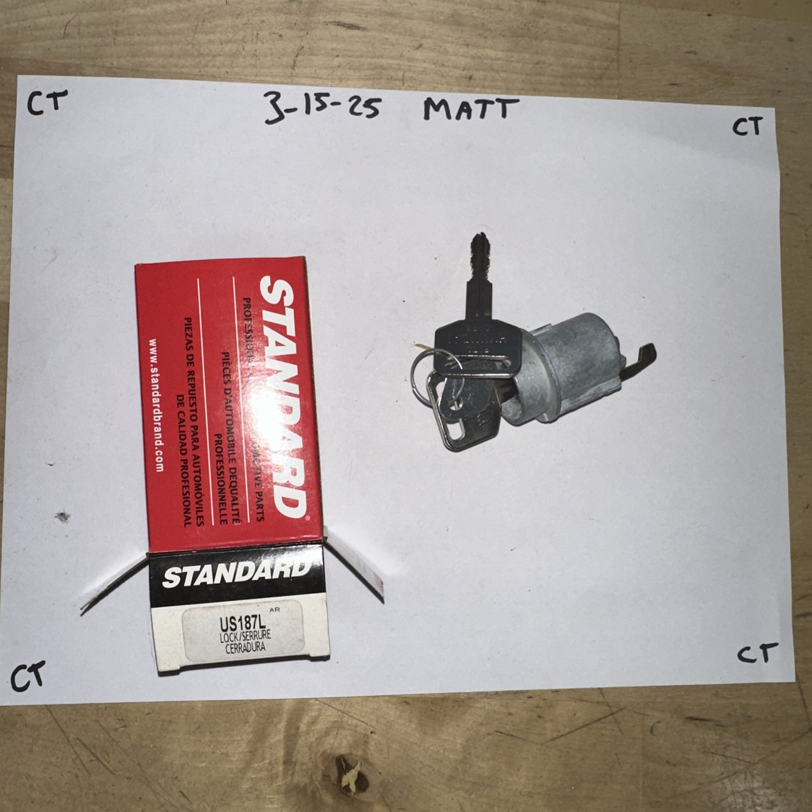 Standard Motor Products US187L Ignition Lock Cylinder & Keys