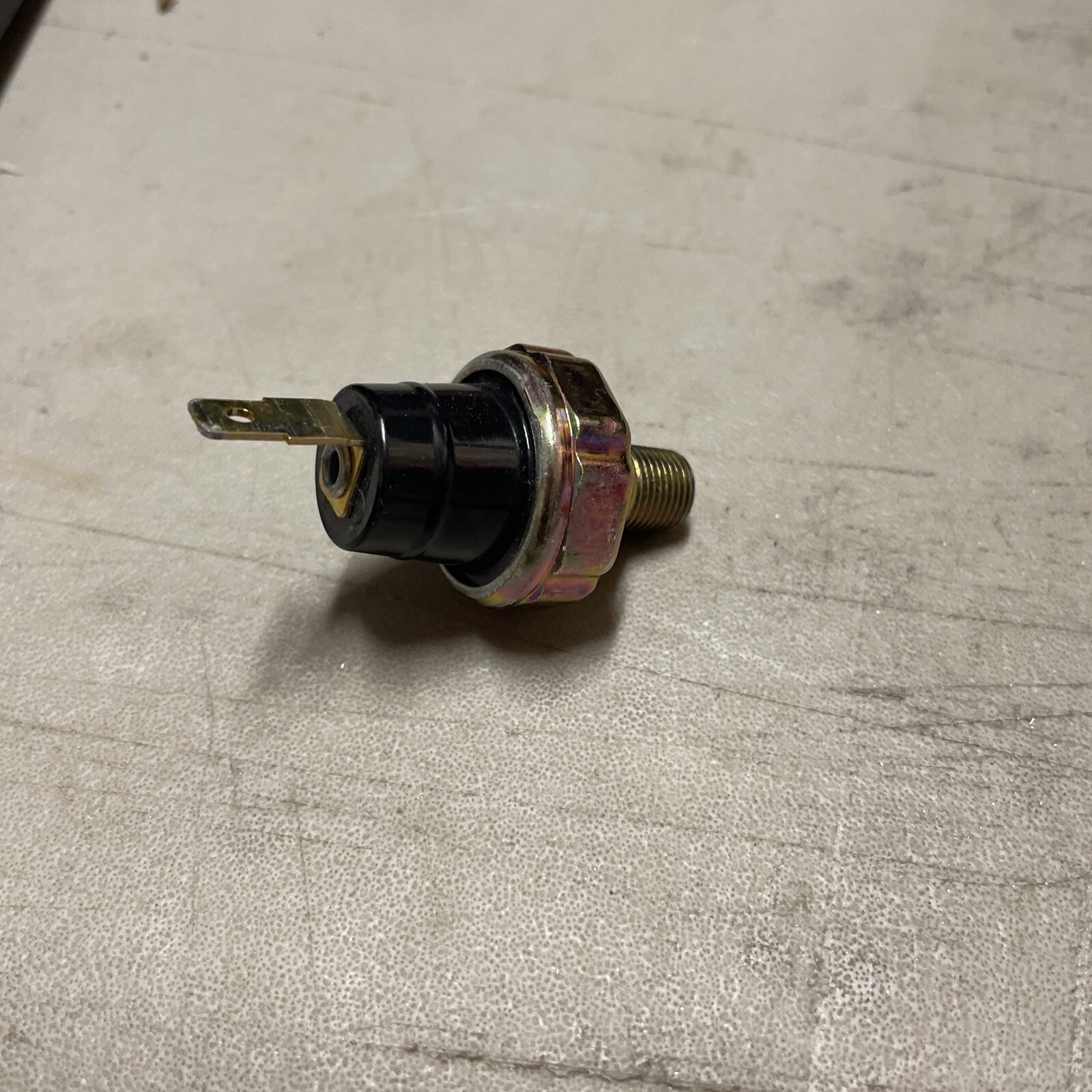 Standard Oil Pressure Sending Unit - PS160T - Image 4