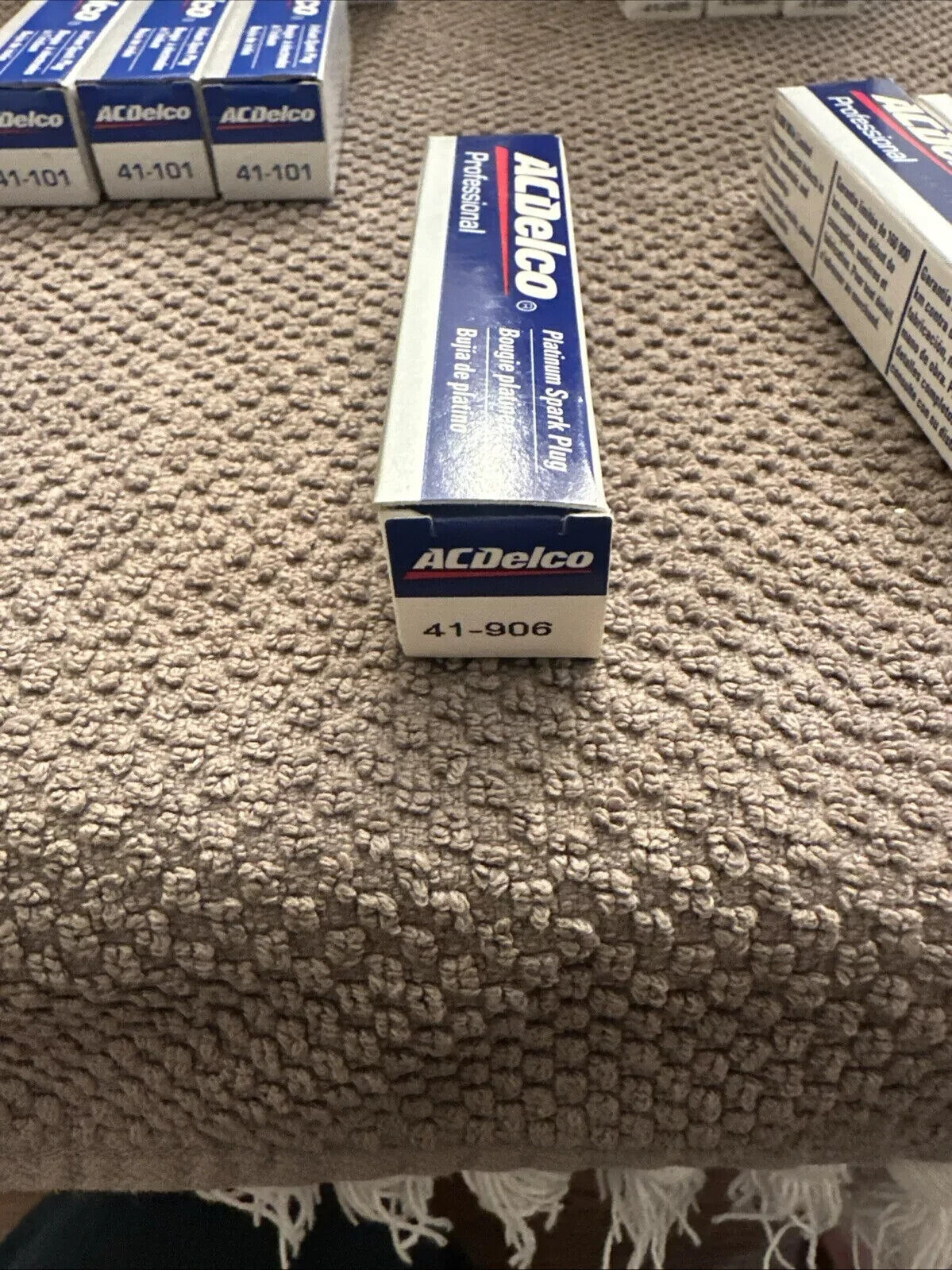 Vintage 41-906 Professional Platinum Spark Plug - Image 3