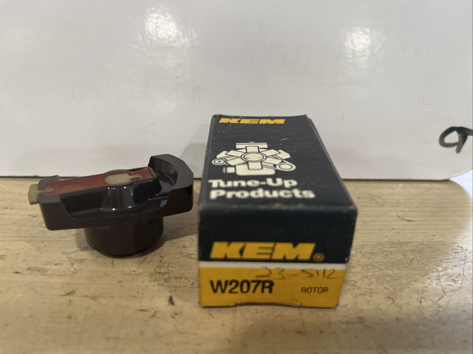 W207R KEM Tune Up Products Distributor Rotor W207R - Image 4