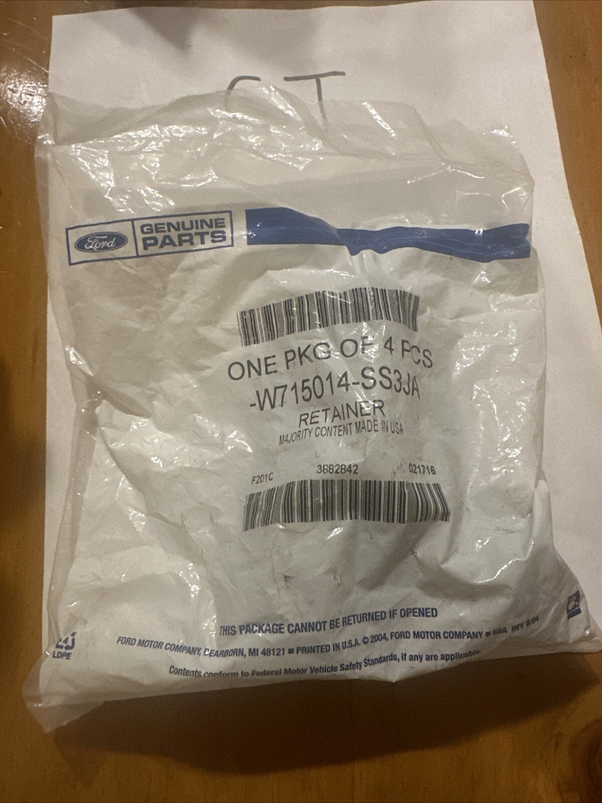W715014SS3JA - RETAINER - MAT - Ford
