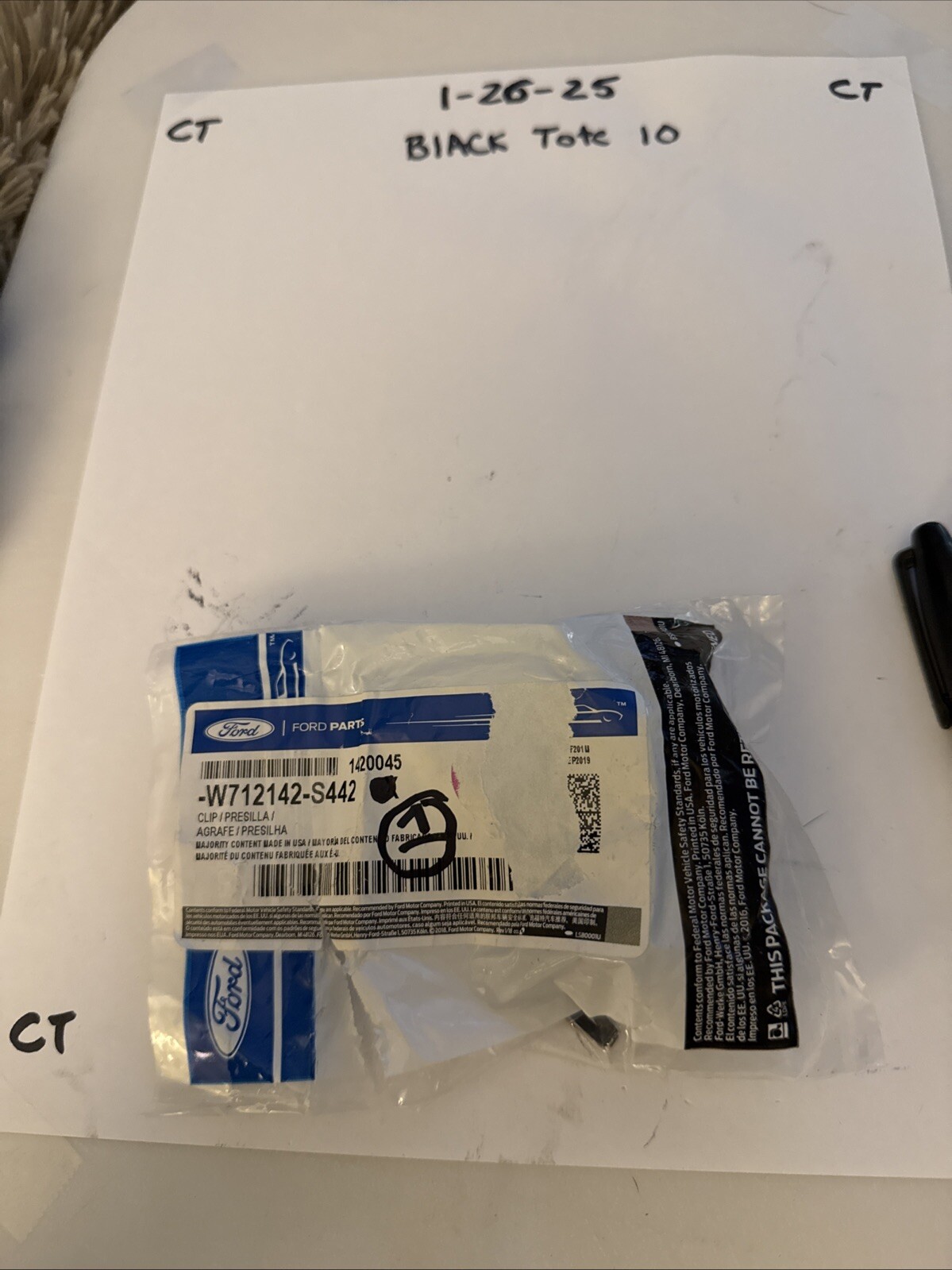 (1) Genuine Ford Console Base Clip W712142-S442