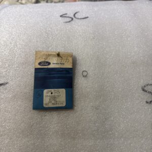 (1) NOS Ford Snap Ring Part 354261-S7.