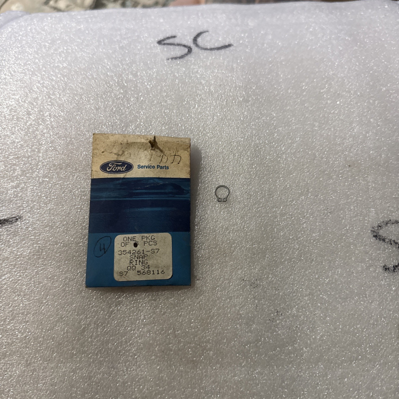 (1) NOS Ford Snap Ring Part 354261-S7.