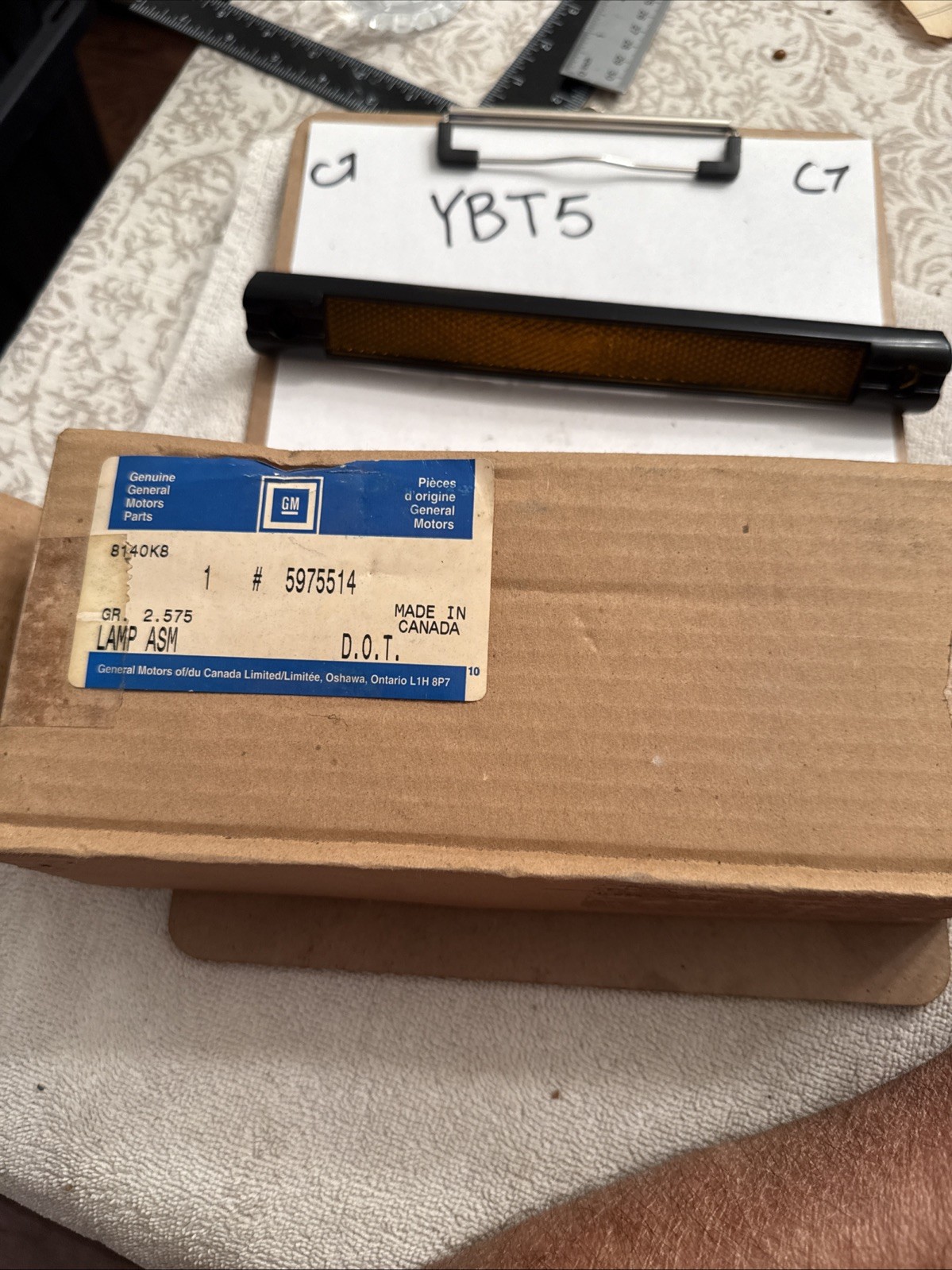 (1) NOS OEM Buick Regal 2-Door Coupe Front Side Marker Reflectors Amber 1991-94