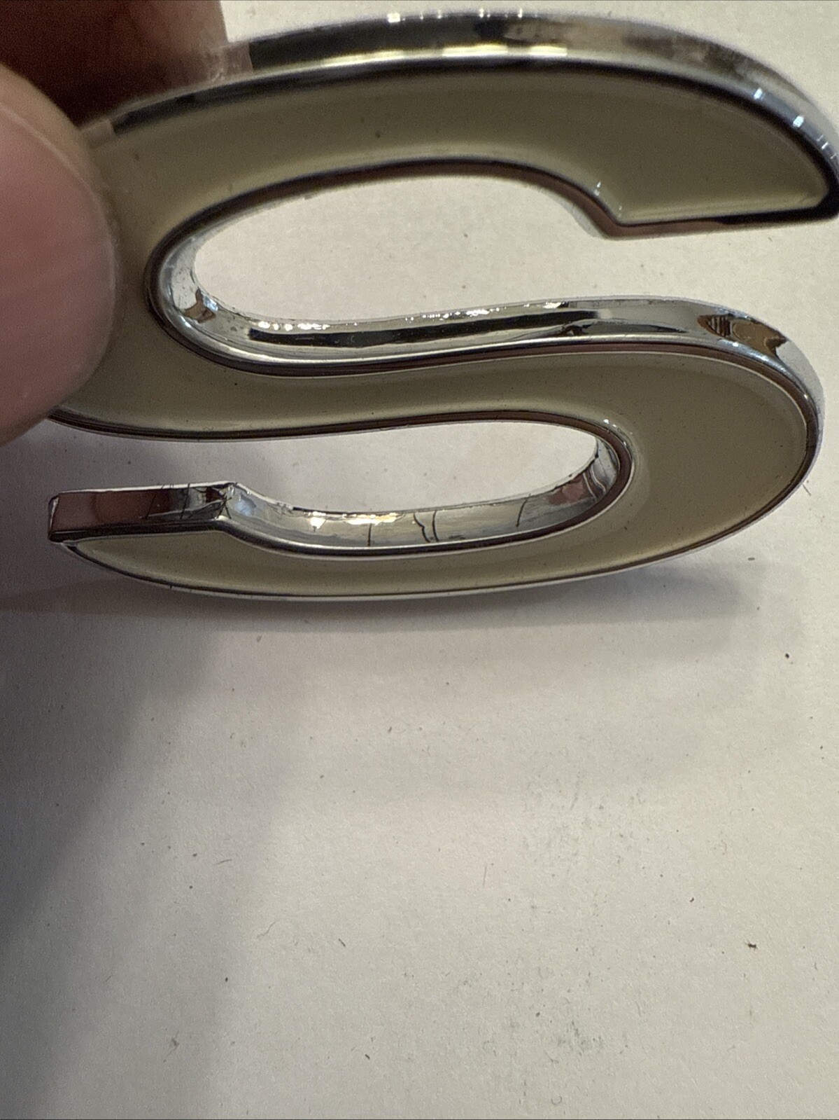 70 71 72 EL CAMINO SUPER STOCK NOS TAILGATE PANEL NAME LETTER PLATE "S" See Pic - Image 4