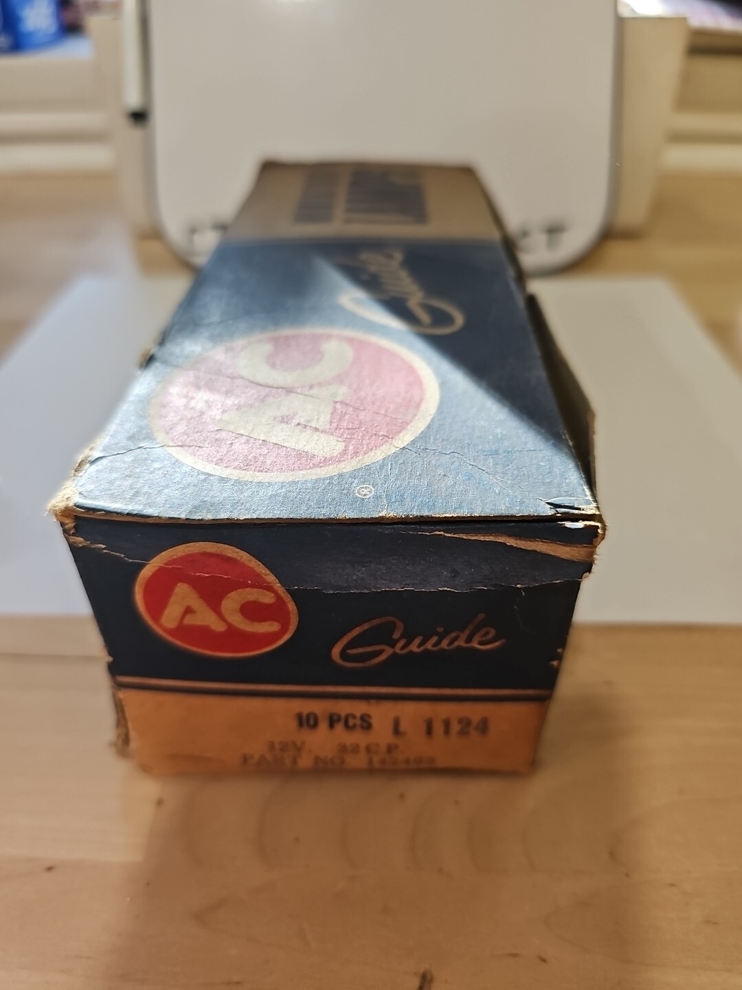 AC Guide miniature lamps vintage L1124 12V 32 C.P. NOS 1 Box Of 10 - Image 3