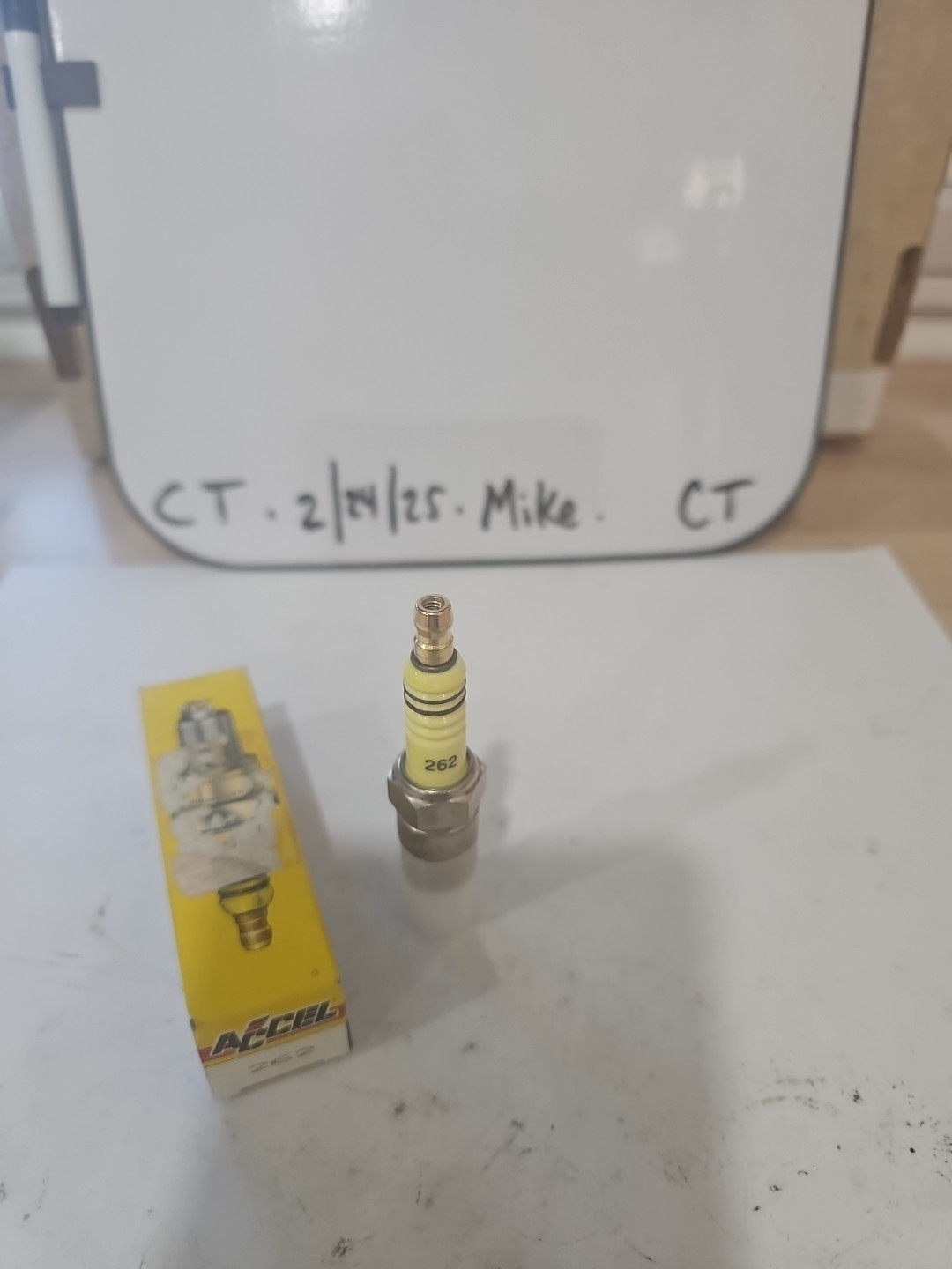 ACCEL SPARK PLUG # 262 FITS 1990s ford f-150,250,350