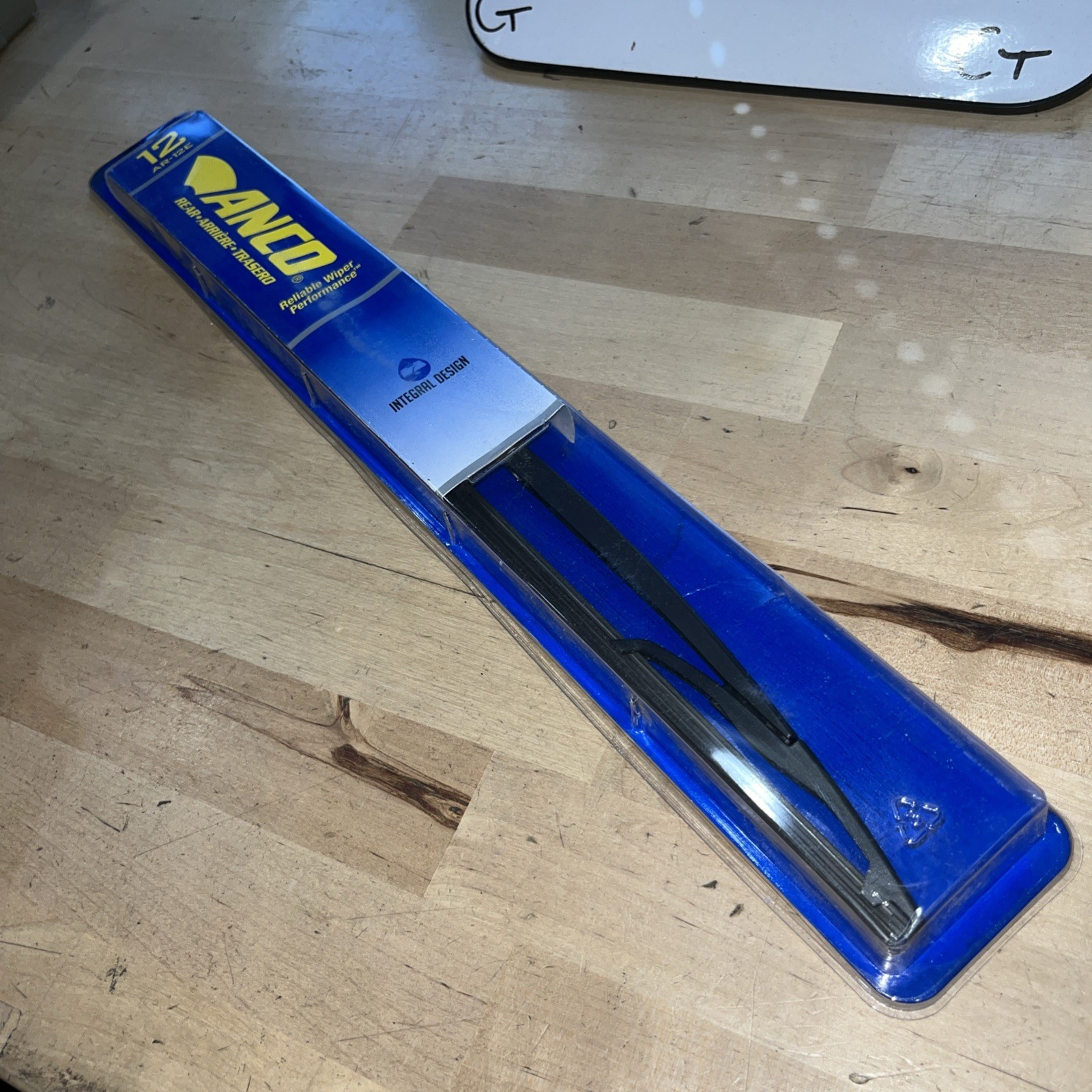 Back Glass Wiper Blade Anco AR-12E - Image 3