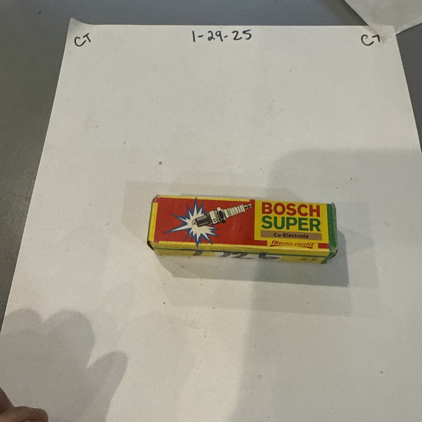 Bosch Spark Plug Wr7DTC 0242235590 - Image 3