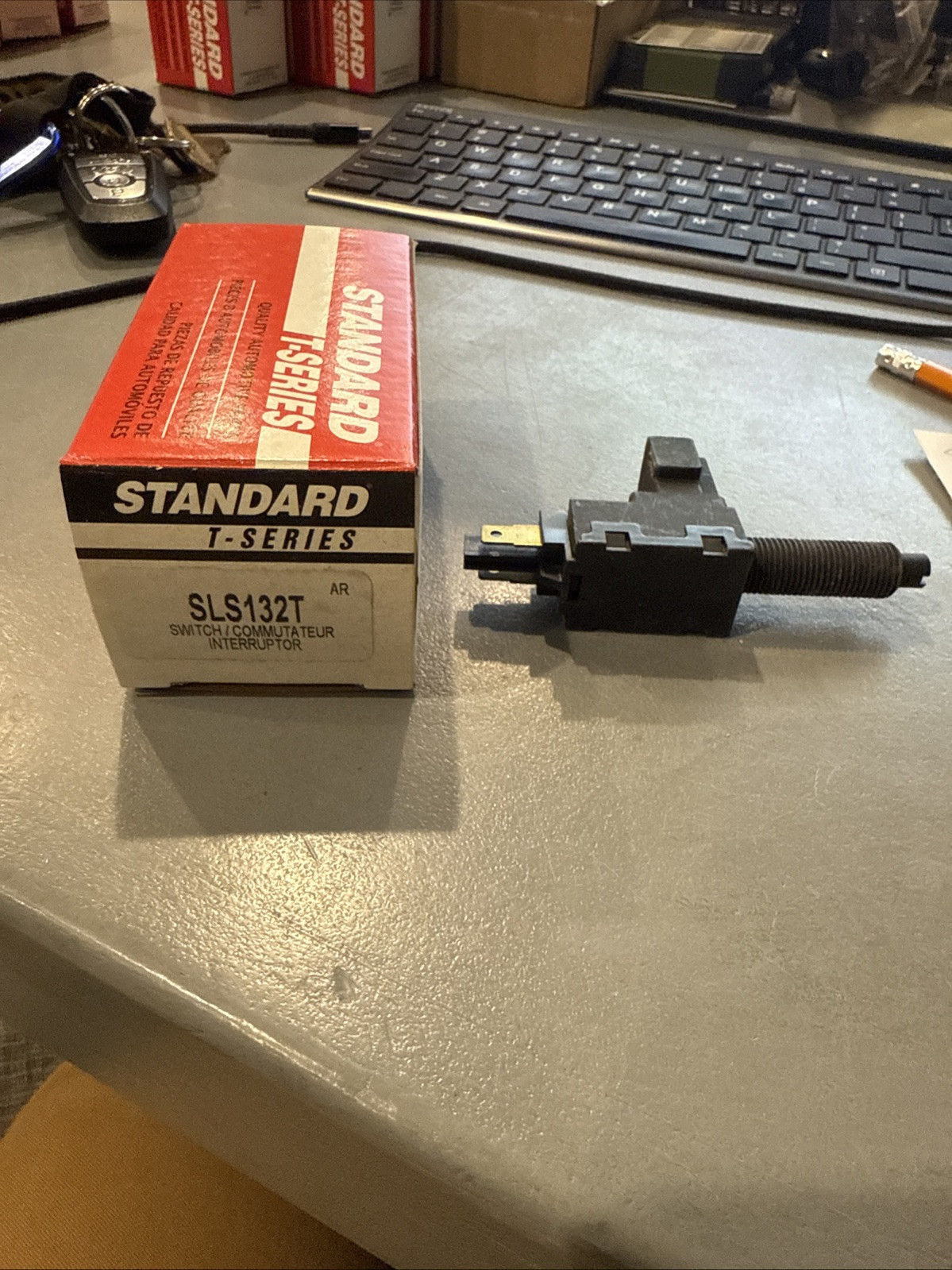 Brake Light Switch Standard SLS132T OEM