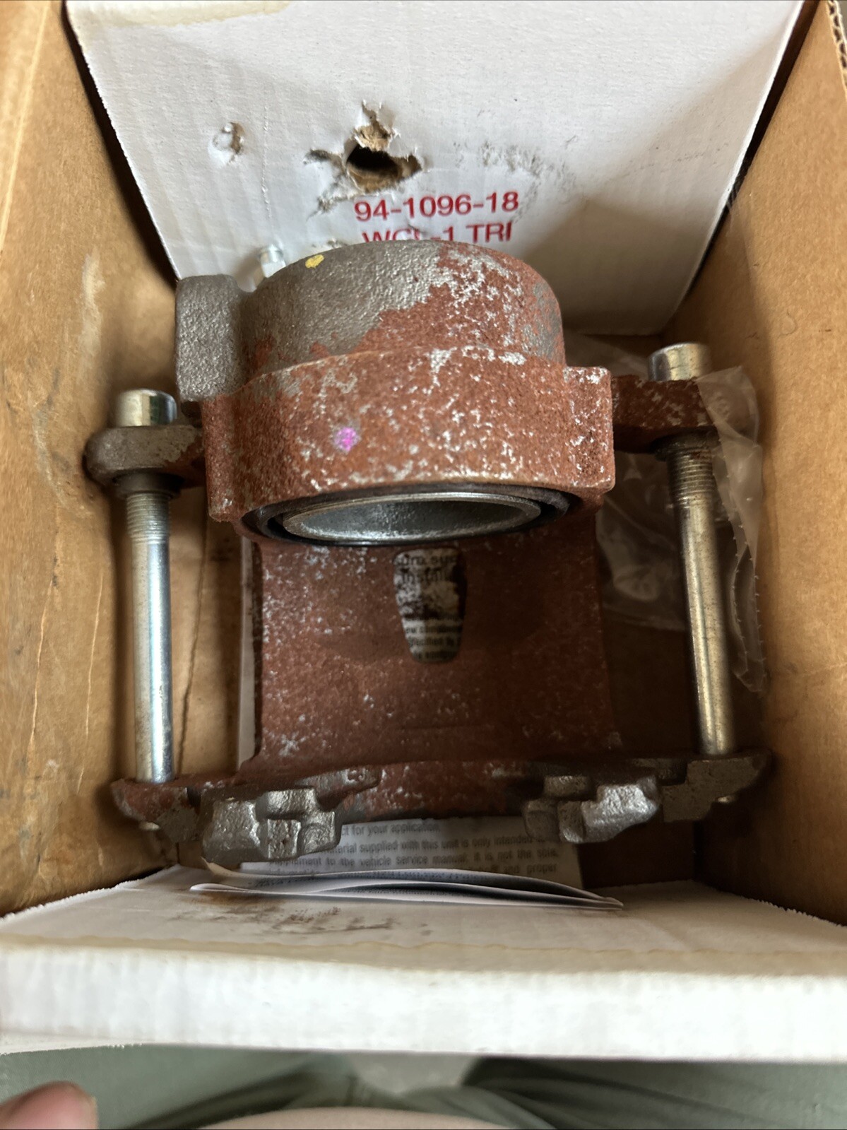 Disc Brake Caliper-4WD Cardone 18-4128 Reman Surface Rust On Caliper - Image 3