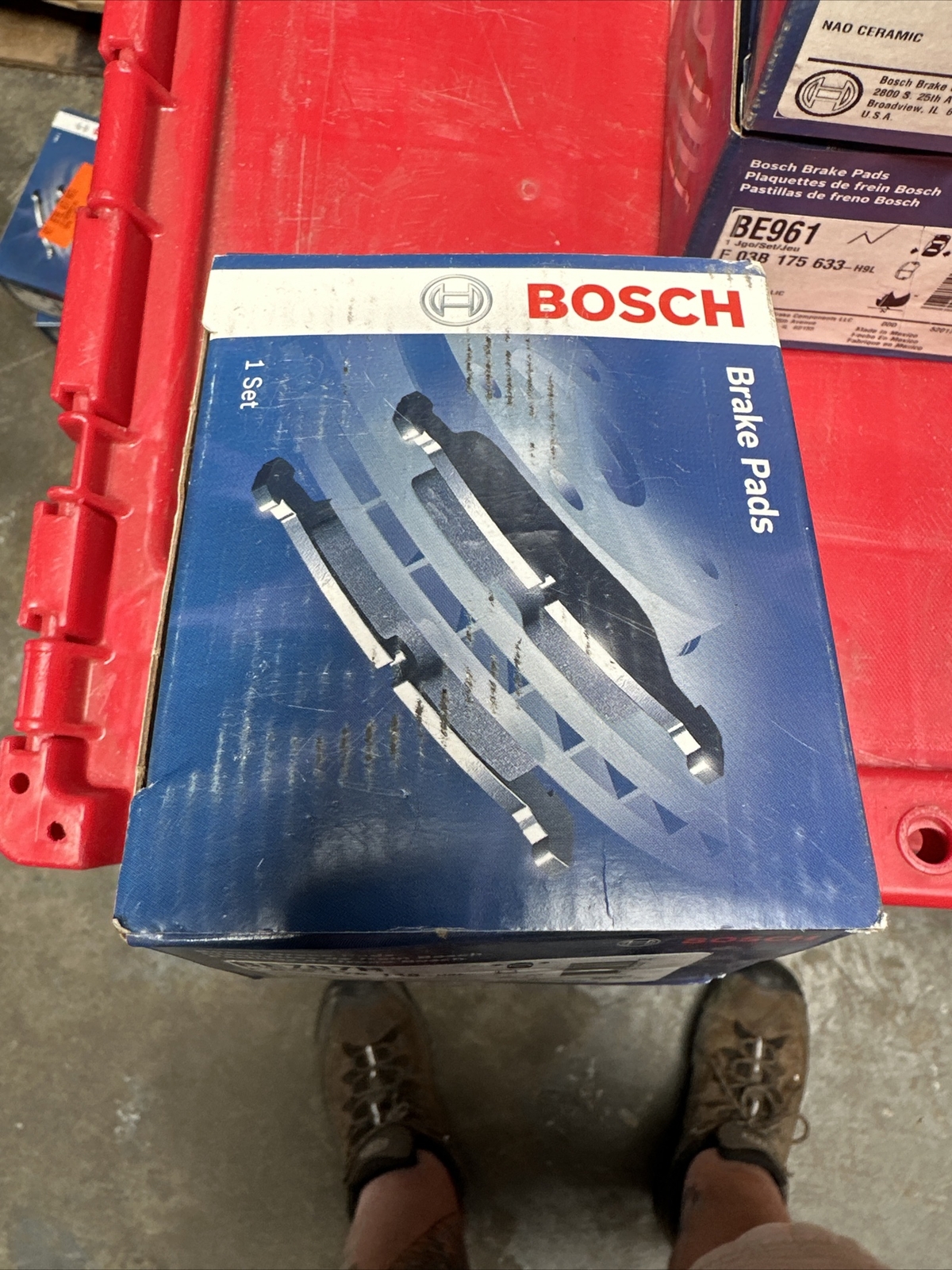 Disc Brake Pad Set-Blue Brake Pads with Hardware Front Bosch BE707H - Image 3