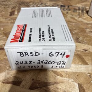 Disc Brake Pad Set-Pads Integrally Molded Motorcraft BRSD-674 2U2Z-2V200-GB