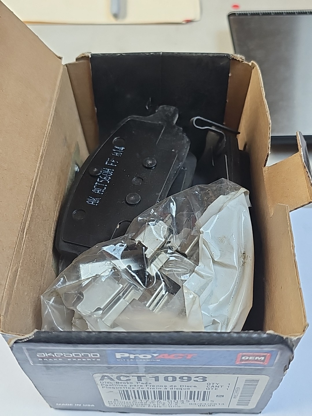 Disc Brake Pad Set-SV6 Akebono ACT1093 05-09 Chevrolet Uplander - Image 4