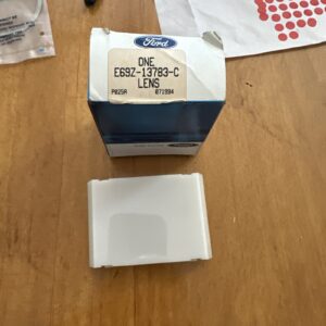E69z13783c Ford Genuine Nos Lens