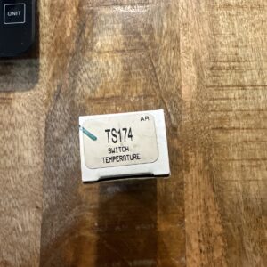 Engine Coolant Temperature Sende fits 1988-1993 Pontiac LeMans  STANDARD MOTOR P