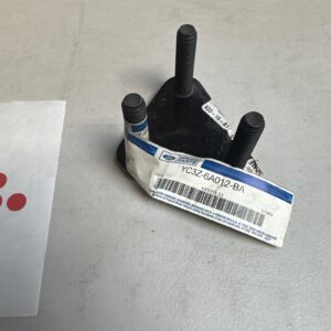 FORD 2001/2004 F-250SD/F350SD "RETAINER" FRONT CROSSMEMBER, RH/LH, YC3Z-6A012-BA