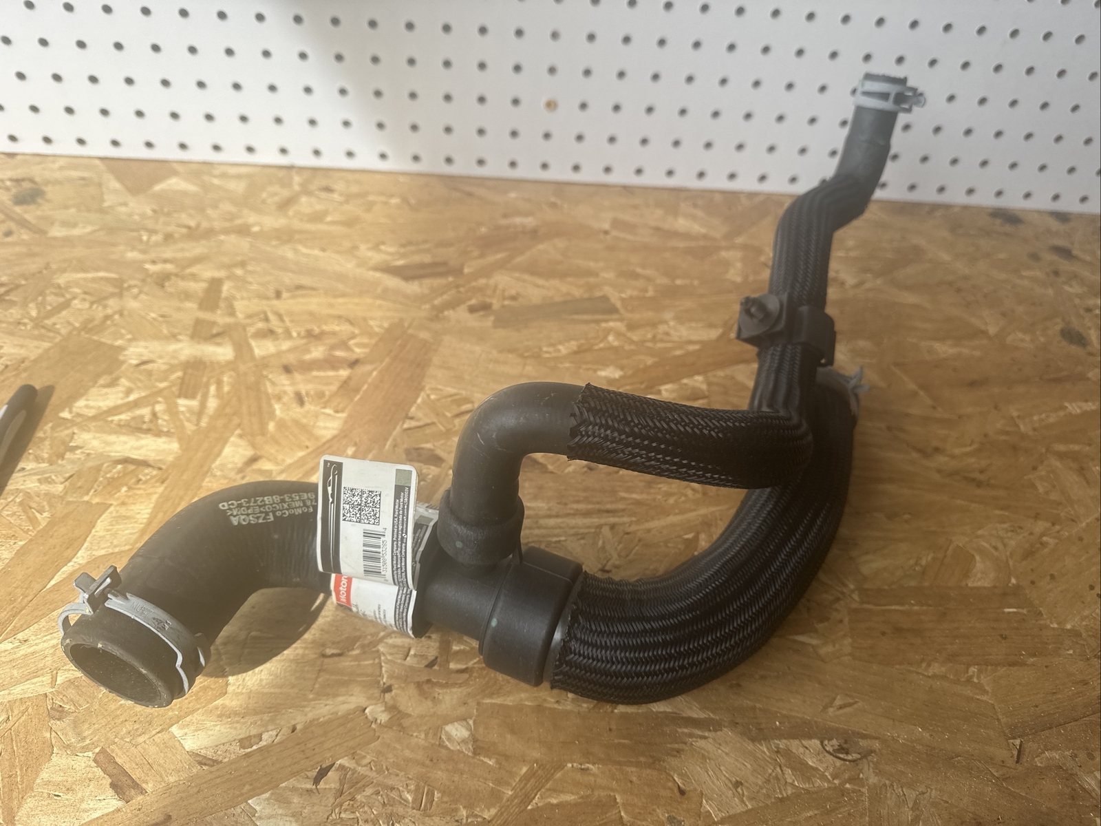 FORD OEM 10-12 Fusion,Milan,MKZ Cooling Radiator Components-Lower Hose 9E5Z8286C - Image 3