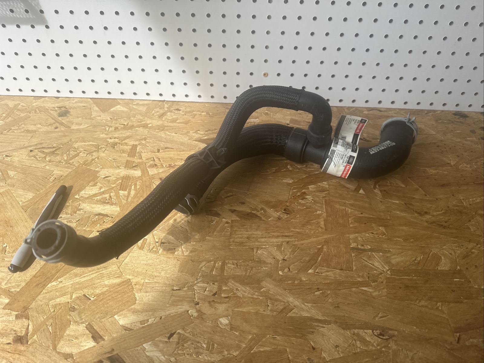 FORD OEM 10-12 Fusion,Milan,MKZ Cooling Radiator Components-Lower Hose 9E5Z8286C - Image 4