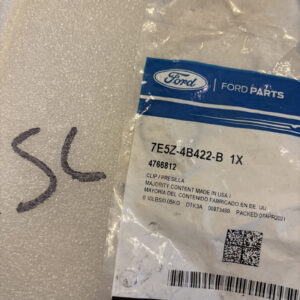 FORD OEM Rear Suspension-Axle Assembly Retainer 7E5Z4B422B