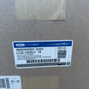 Fog Light Driving Lamp Front Passenger Right Side for F450 Truck  LC3Z15200C