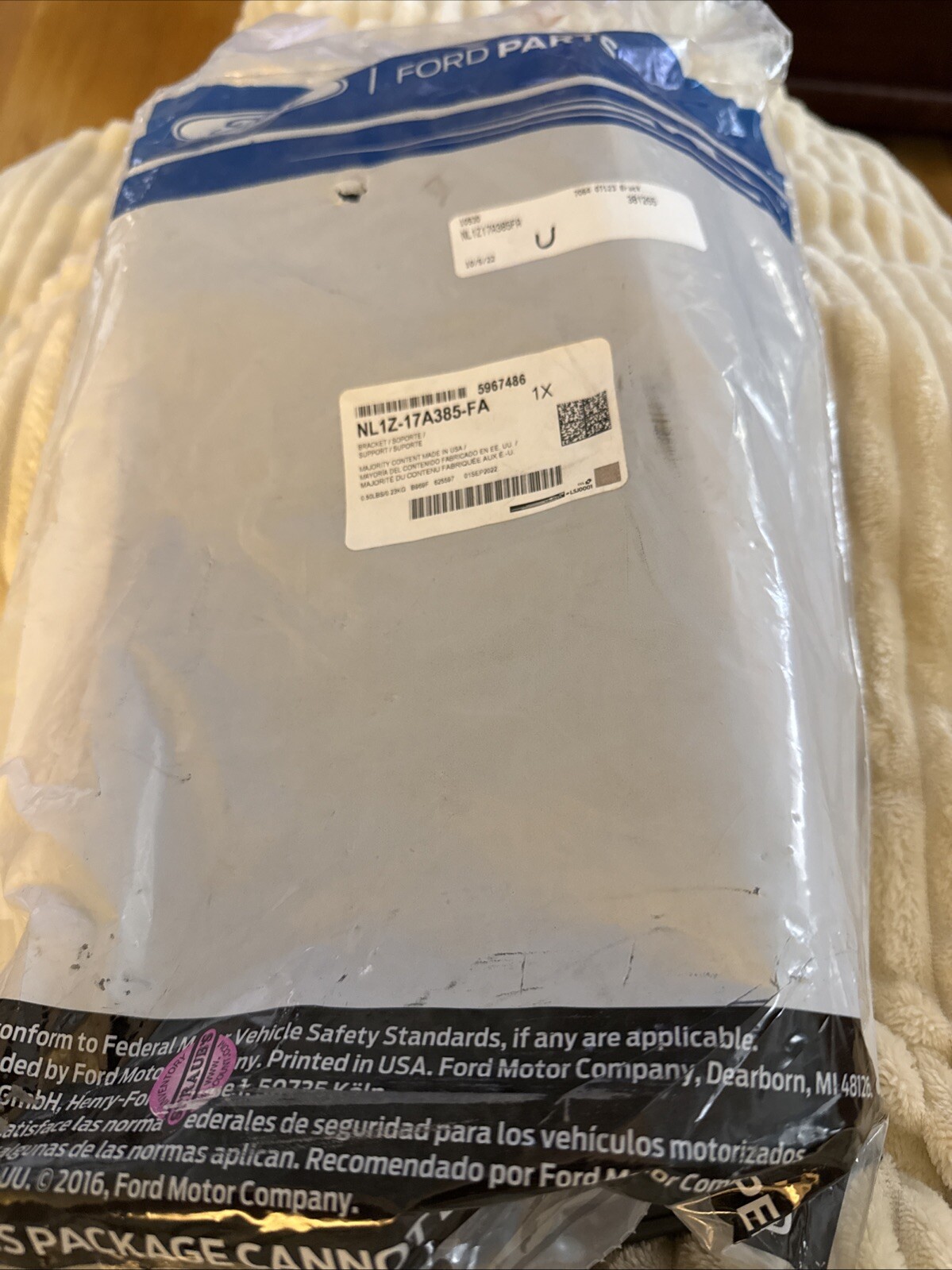 Ford NL1Z-17A385-FA BRACKET - LICENSE PLATE